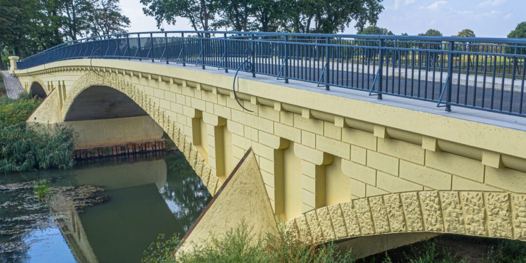 Gewölbebrücke über die Schwarze Elster bei Neudeck