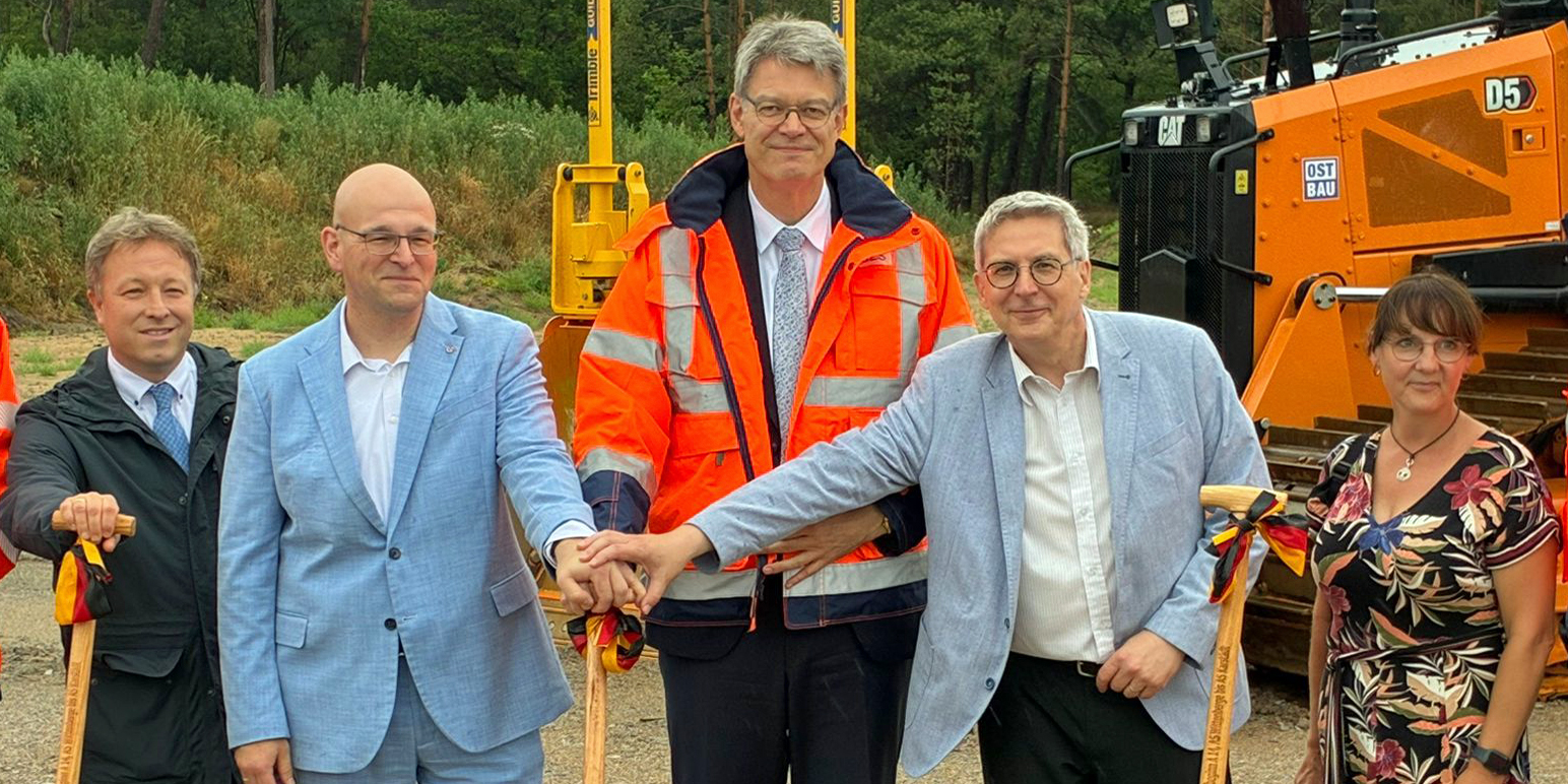 Verkehrsminister Crumbach beim Spatenstich A14 in Wittenberge