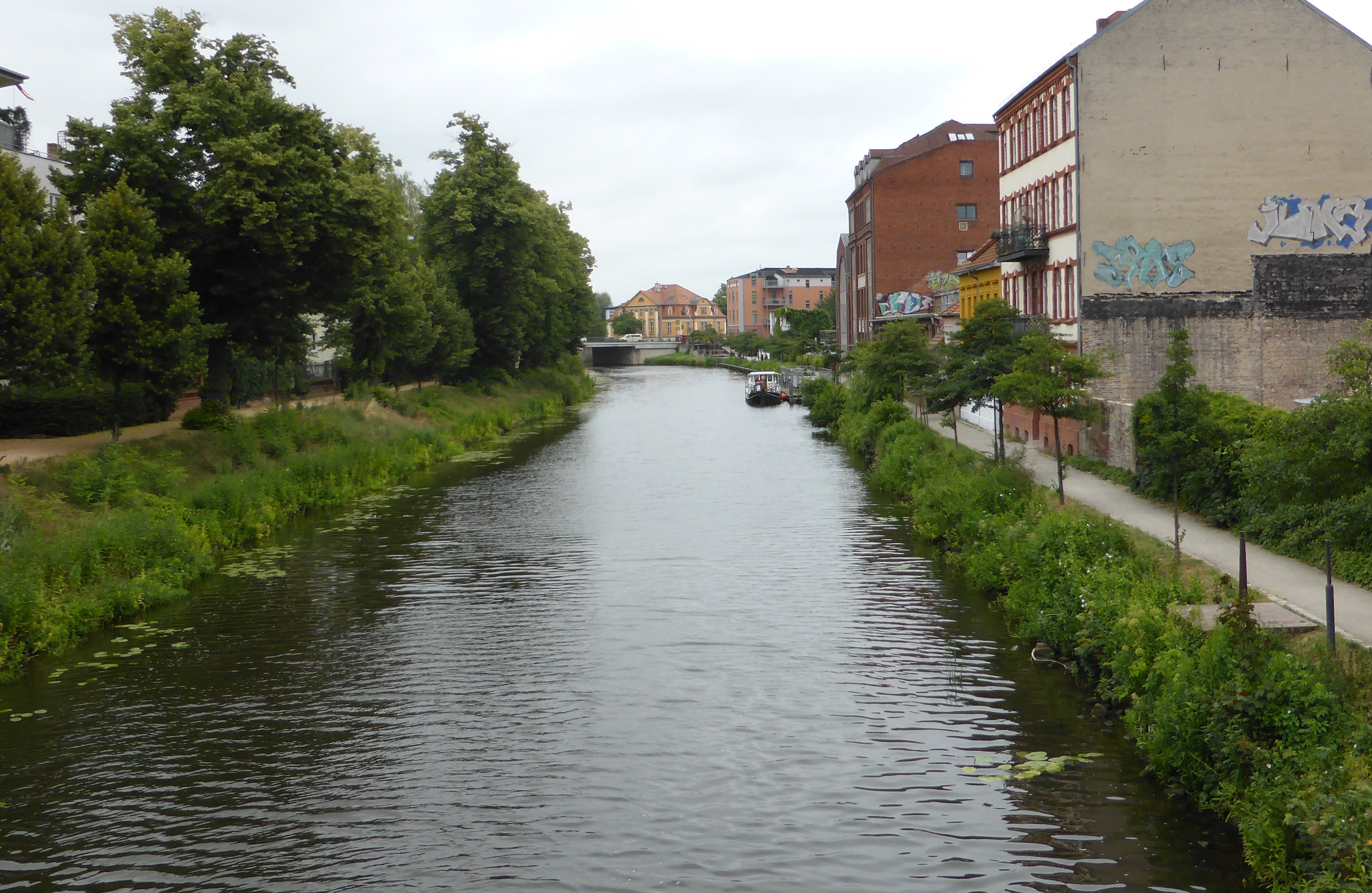 Blick von der Brücke auf den Stadtkanal Brandenburg Blick von der Brücke auf den Stadtkanal Brandenburg