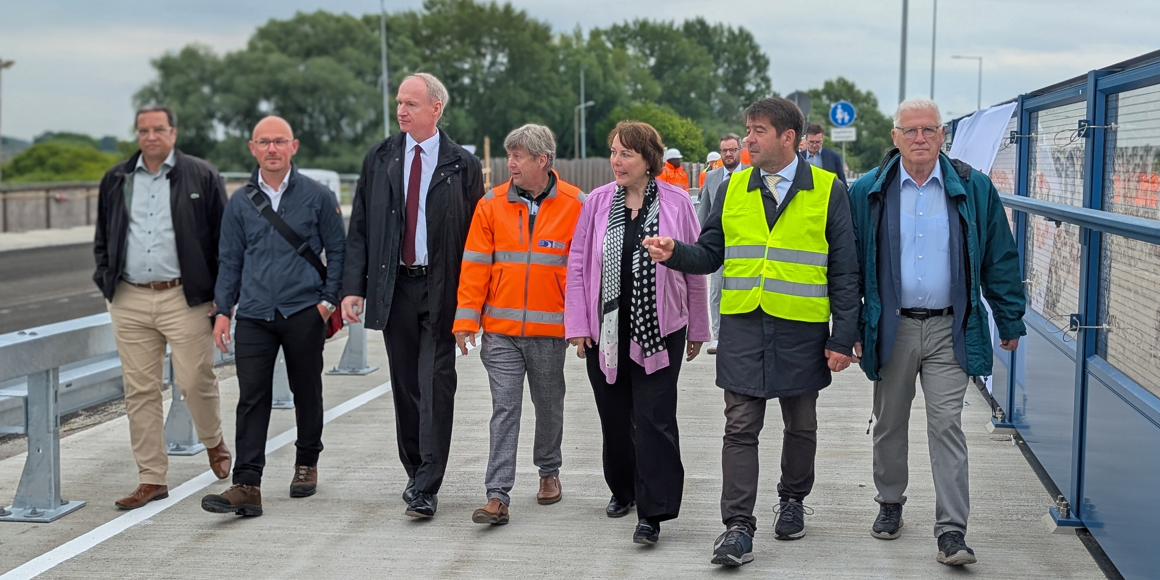 Verkehrsstaatssekretärin Dr. Ina Bartmann bei der Besichtigung der Verschwenkung des Verkehrs B1 Potsdamer Straße in Brandenburg an der Havel