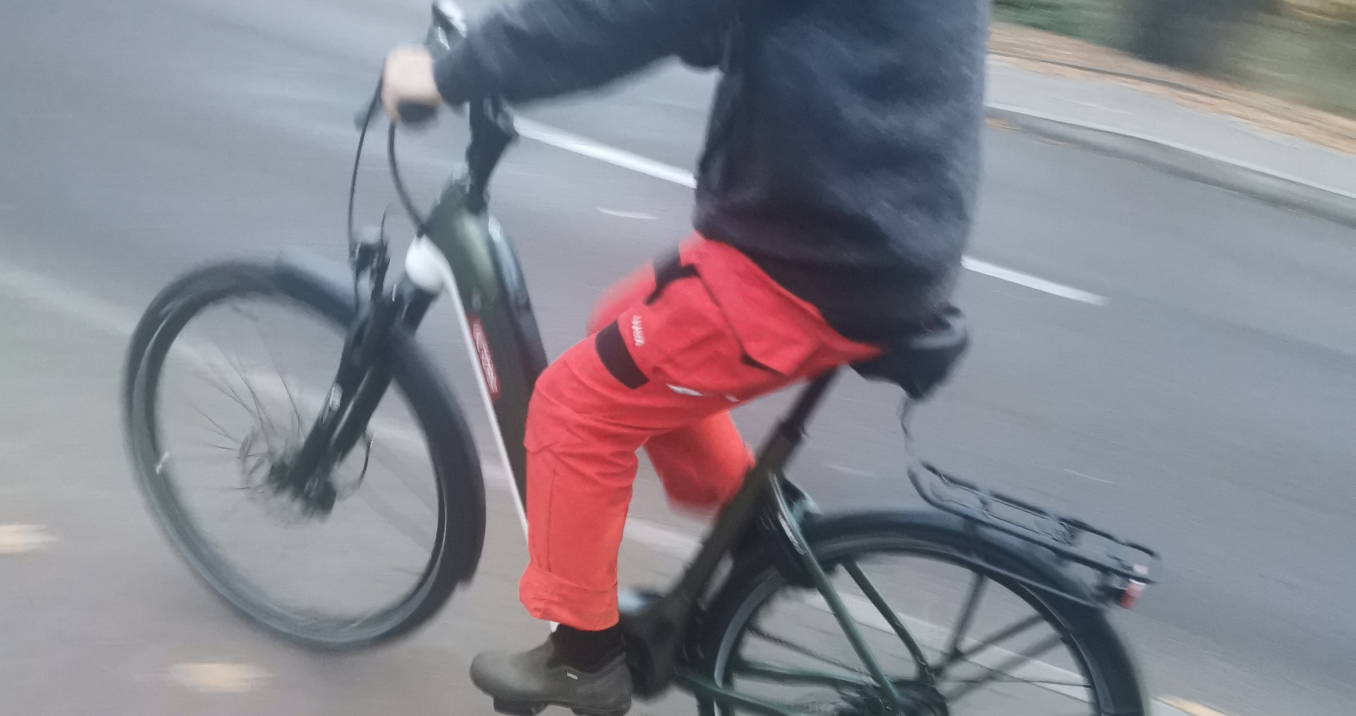 Ein Fahrradfahrer 