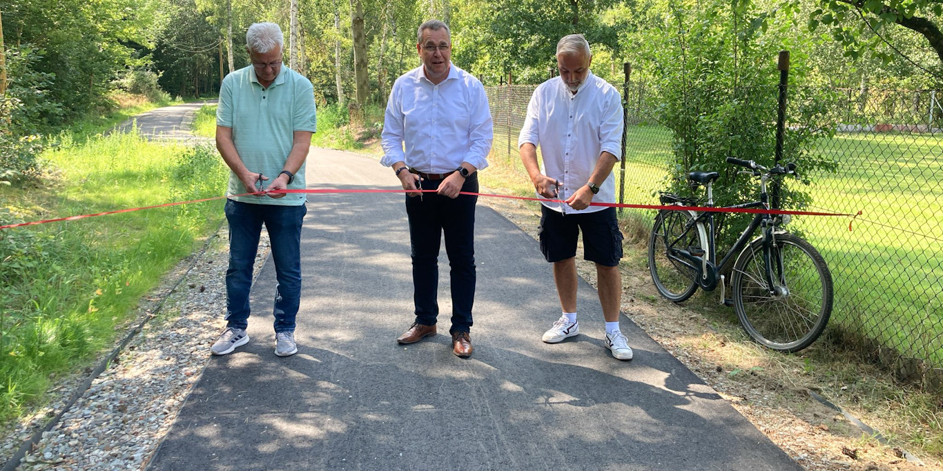 Übergabe Radweg Striesa – Freileben und Waldstraße