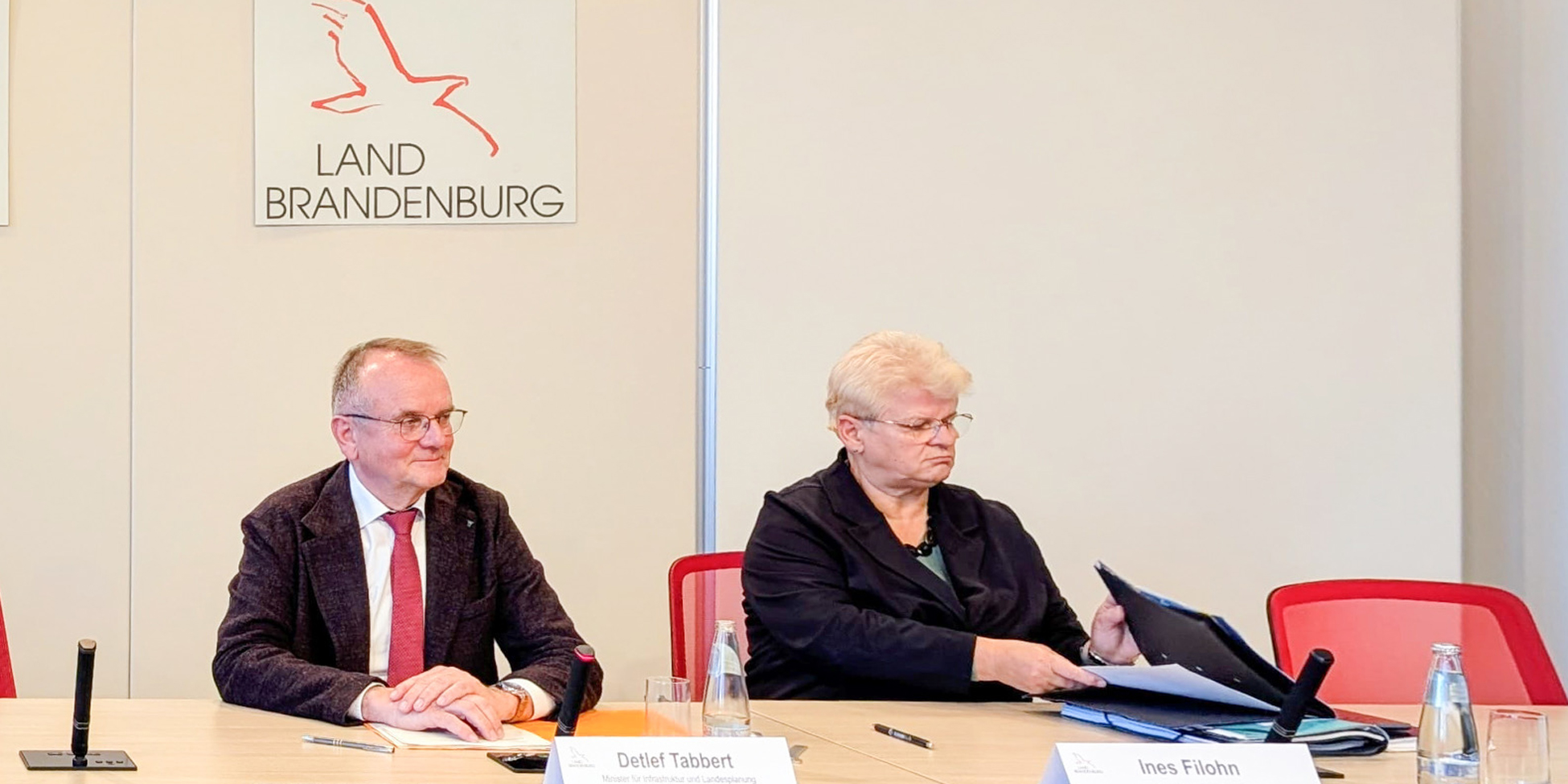 Regierungssprecherin Ines Filohn informiert zu den Ergebnissen der Kabinettssitzung