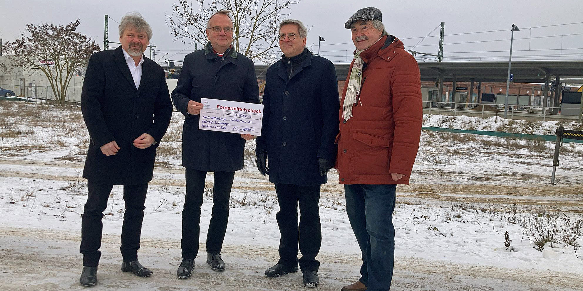 Minister Tabbert übergibt der Stadt Wittenberge Fördermittel für ein Park und Ride Parkhaus am Bahnhof Wittenberge