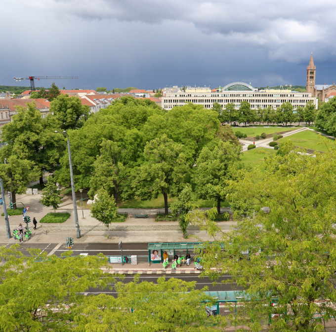 ...Platz der Einheit gemacht haben. 