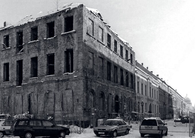 Viele Gebäude standen auf der Kippe, wie hier...