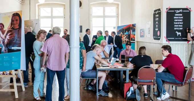 Bürgerinnen und Bürger beteiligen sich in Wittenberge beim Digitalsommer Prignitz