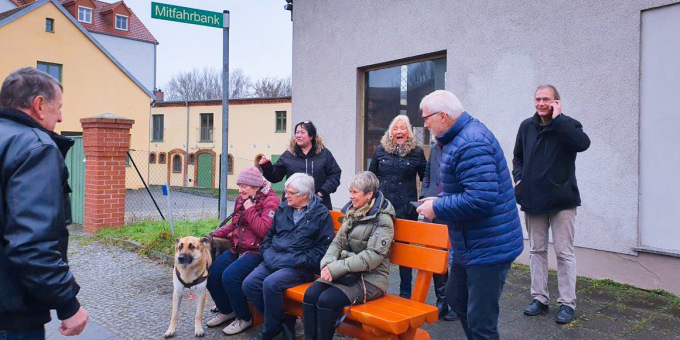 Mitfahrbänke